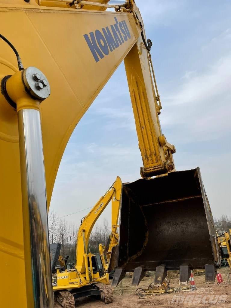 Komatsu 200-8 Kāpurķēžu ekskavatori