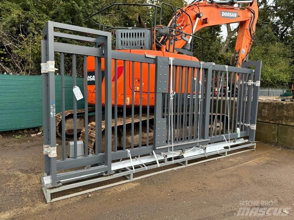 GATES 20FOOT Būvniecība- Citi