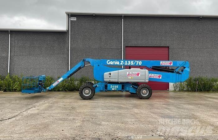 Genie Z135-70 Strēles pacēlāji