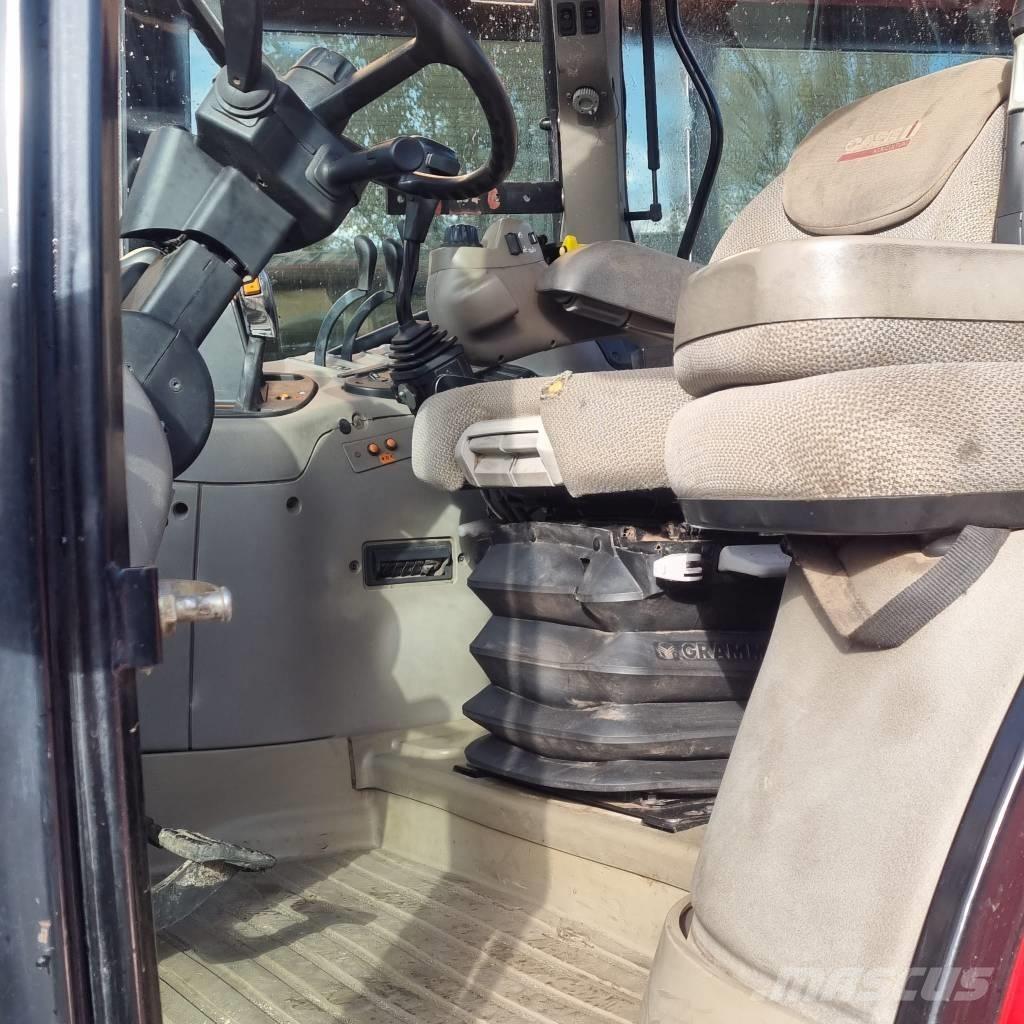 Case IH Maxxum 100 Traktori