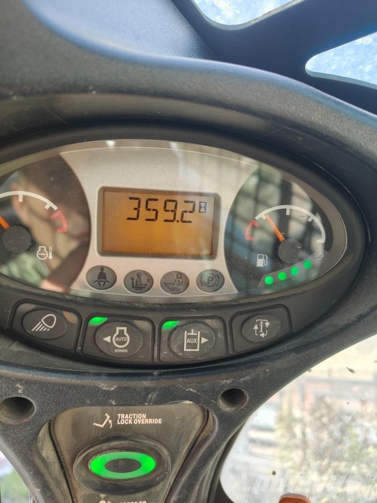 Bobcat T 770 Kāpurķēžu iekrāvēji