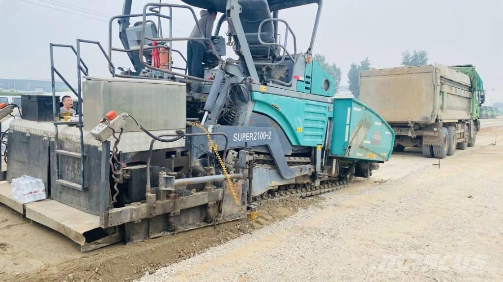 Vögele 2100-3l Asfalta klājēji