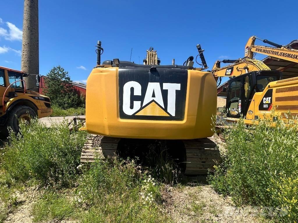 CAT 323 EL Kāpurķēžu ekskavatori