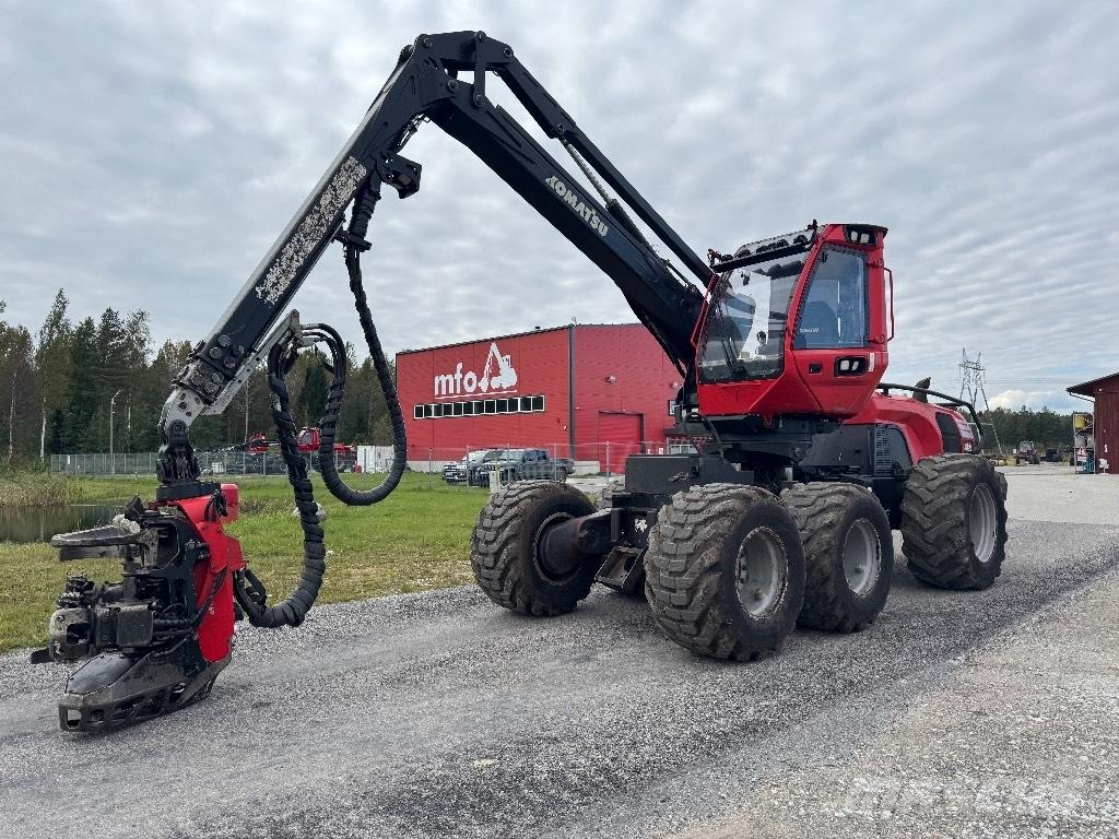 Komatsu 911 Harvesteri