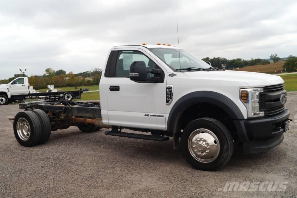 Ford F 550 XL SD Šasija ar kabīni