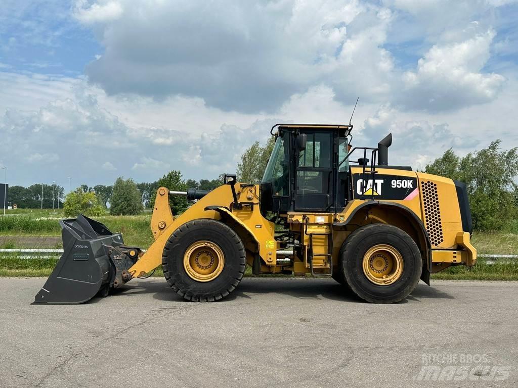 CAT 950K Iekrāvēji uz riteņiem