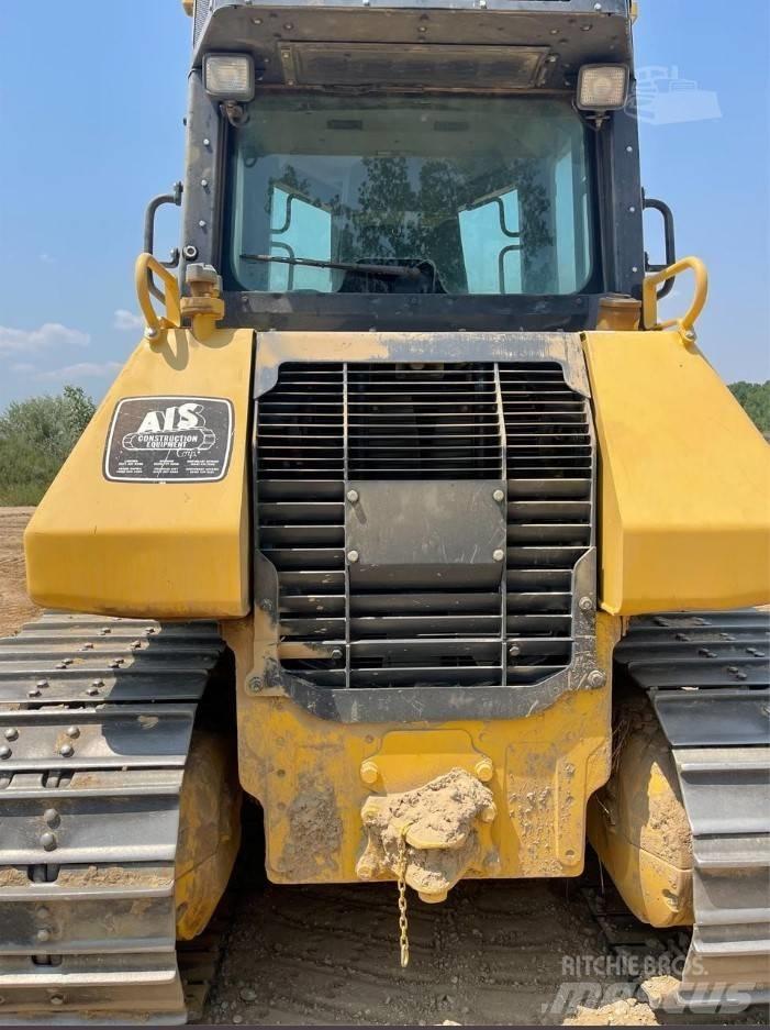 Komatsu D 51 PX-22 Kāpurķēžu buldozeri