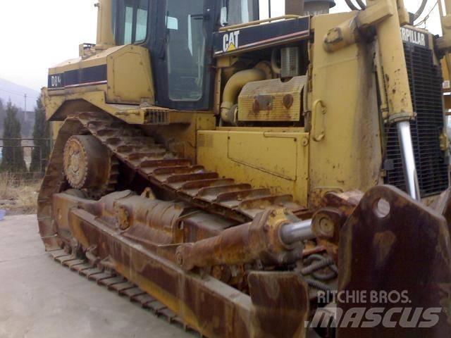 CAT D8R Kāpurķēžu buldozeri