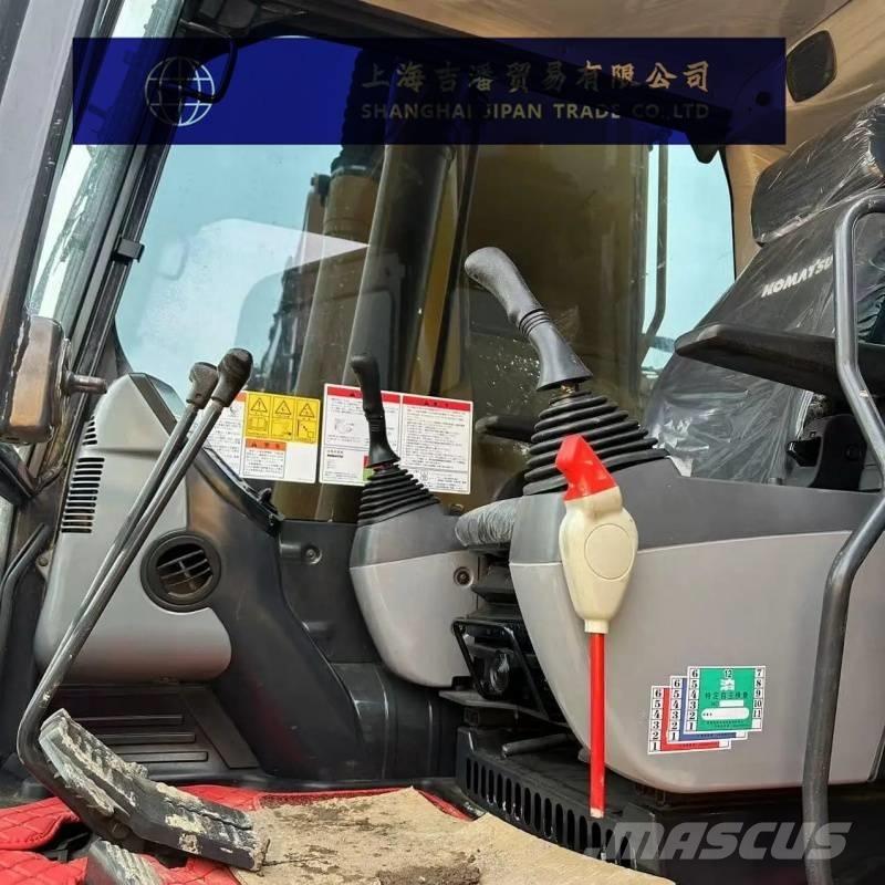Komatsu PC 220 Kāpurķēžu ekskavatori