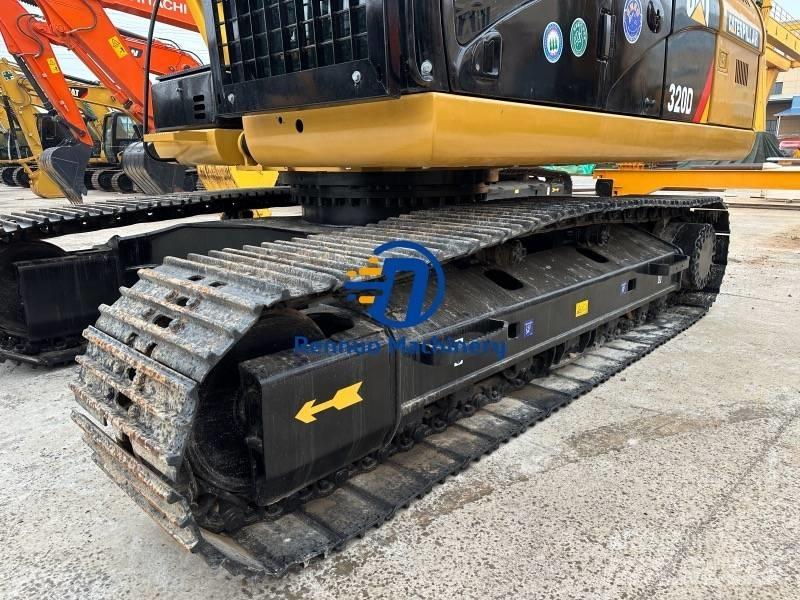 CAT 320D Kāpurķēžu ekskavatori