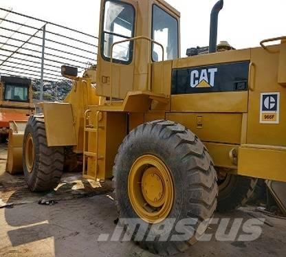 CAT 966 F Iekrāvēji uz riteņiem