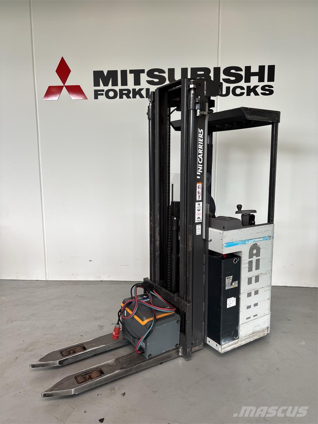 Atlet XJN160 Pašgājēji krautnētāji