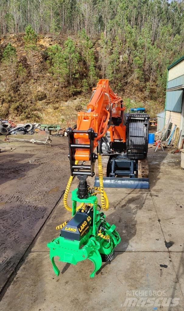 Hitachi ZX 210 Kāpurķēžu ekskavatori