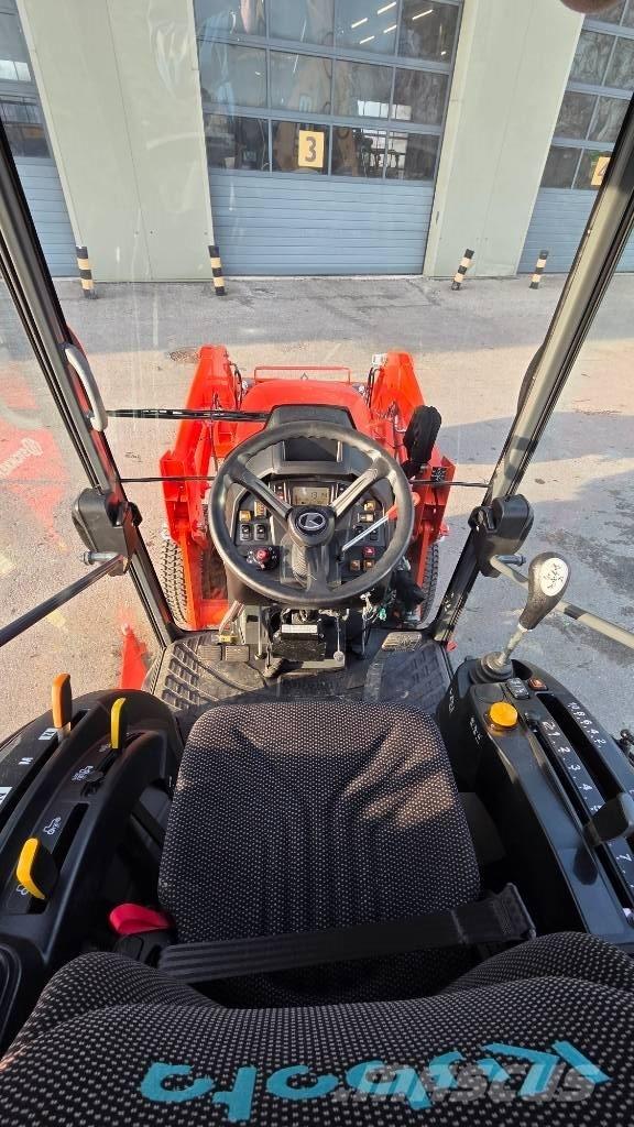Kubota LX401 Kompaktie traktori