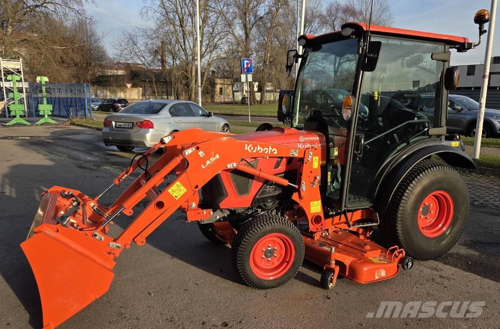 Kubota LX401 Kompaktie traktori