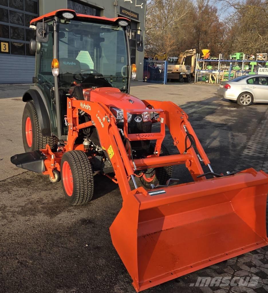 Kubota LX401 Kompaktie traktori