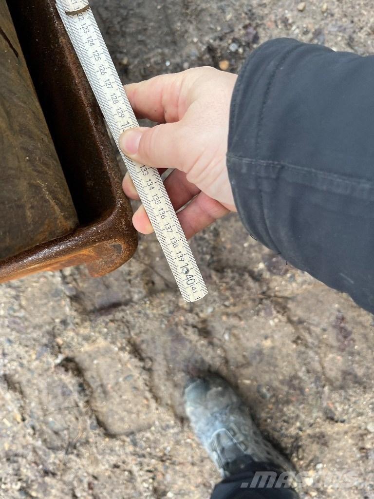 CAT 308 CR Vidēja lieluma ekskavatori 7 t - 12 t