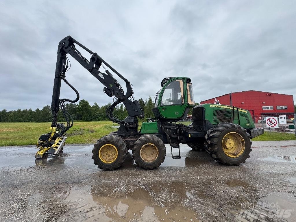 John Deere 1170 E Harvesteri