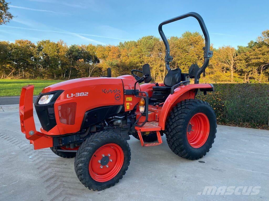 Kubota L1-382 Traktori