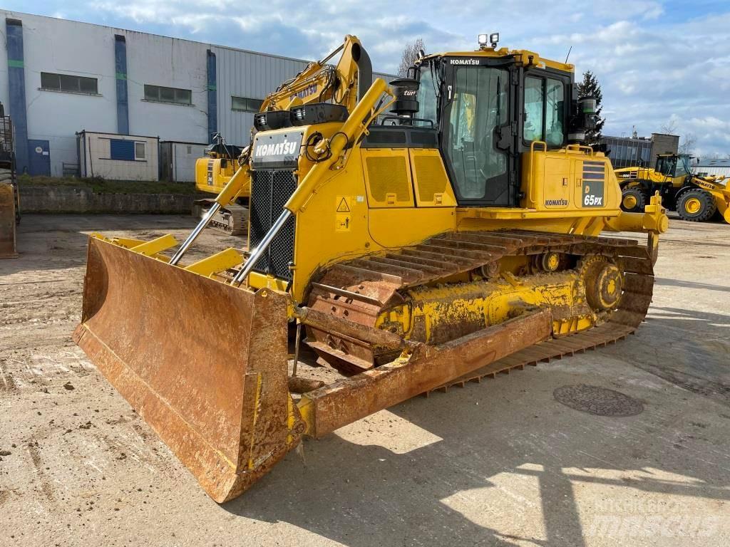 Komatsu D65PX-18E0 Kāpurķēžu buldozeri