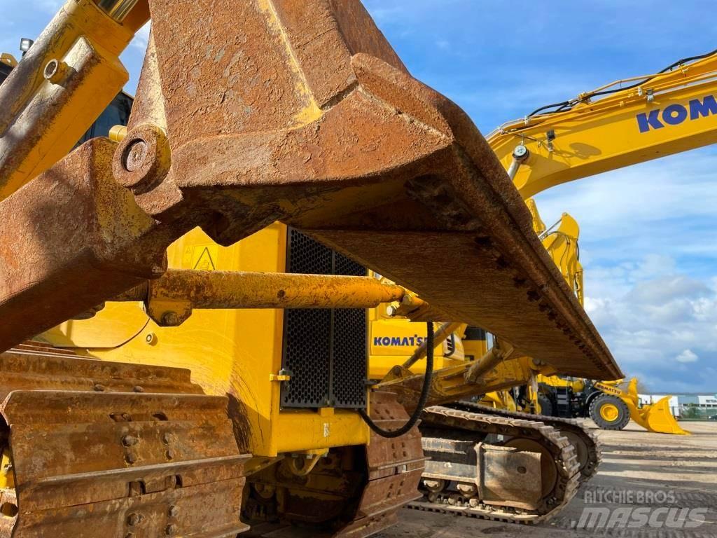 Komatsu D65PX-18E0 Kāpurķēžu buldozeri