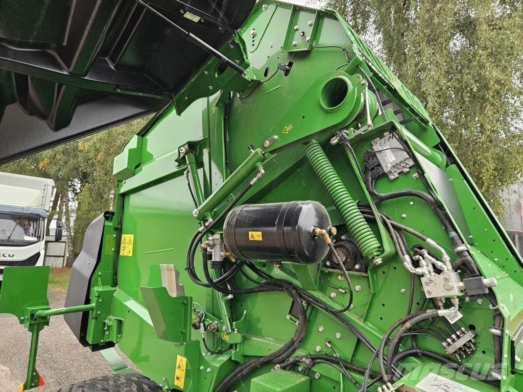John Deere V461M Rituļu preses