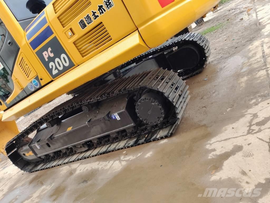 Komatsu PC 200-8 Kāpurķēžu ekskavatori