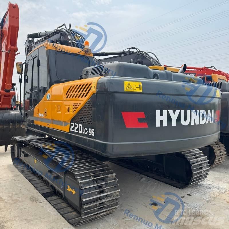 Hyundai R220-9S Kāpurķēžu ekskavatori