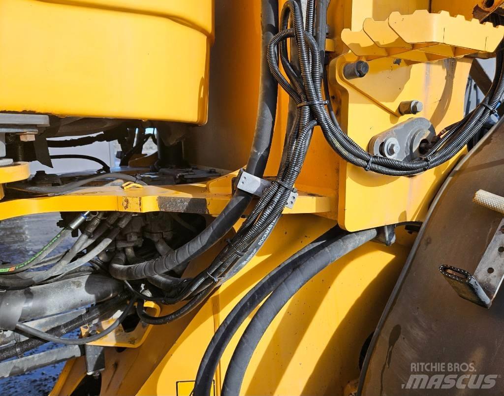 Volvo L 90 H Iekrāvēji uz riteņiem