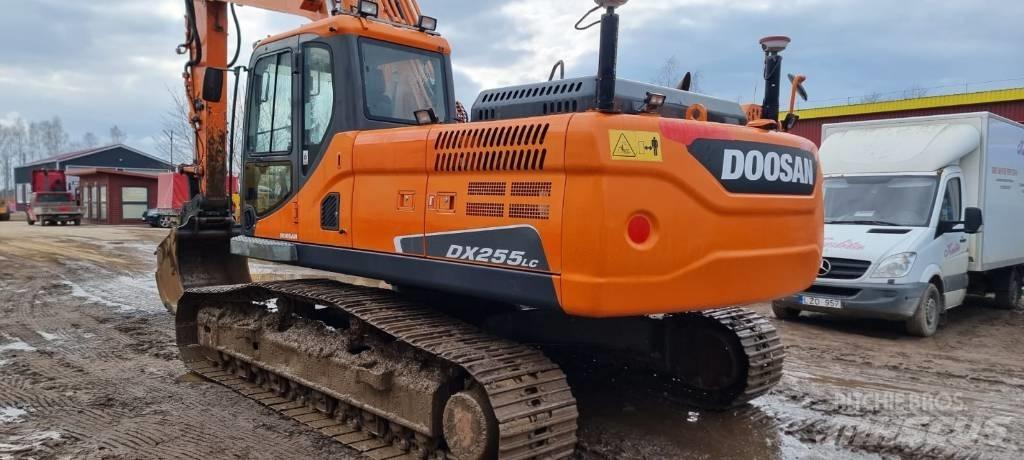 Doosan DX 255 LC-3 Kāpurķēžu ekskavatori