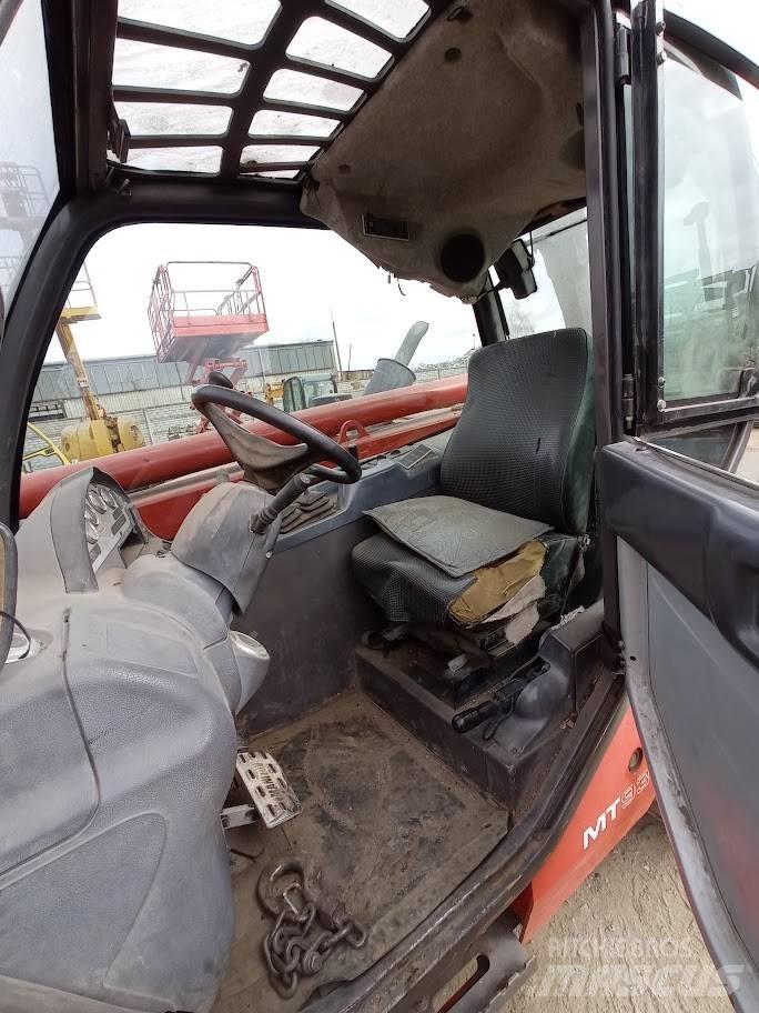 Manitou MT 932 Teleskopiskie manipulatori