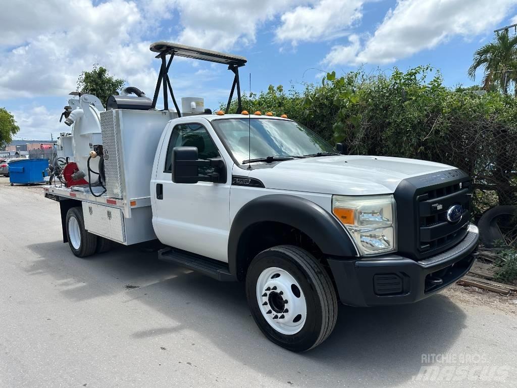 Ford F 550 SD Kombinētās vakumsūkņa mašīnas