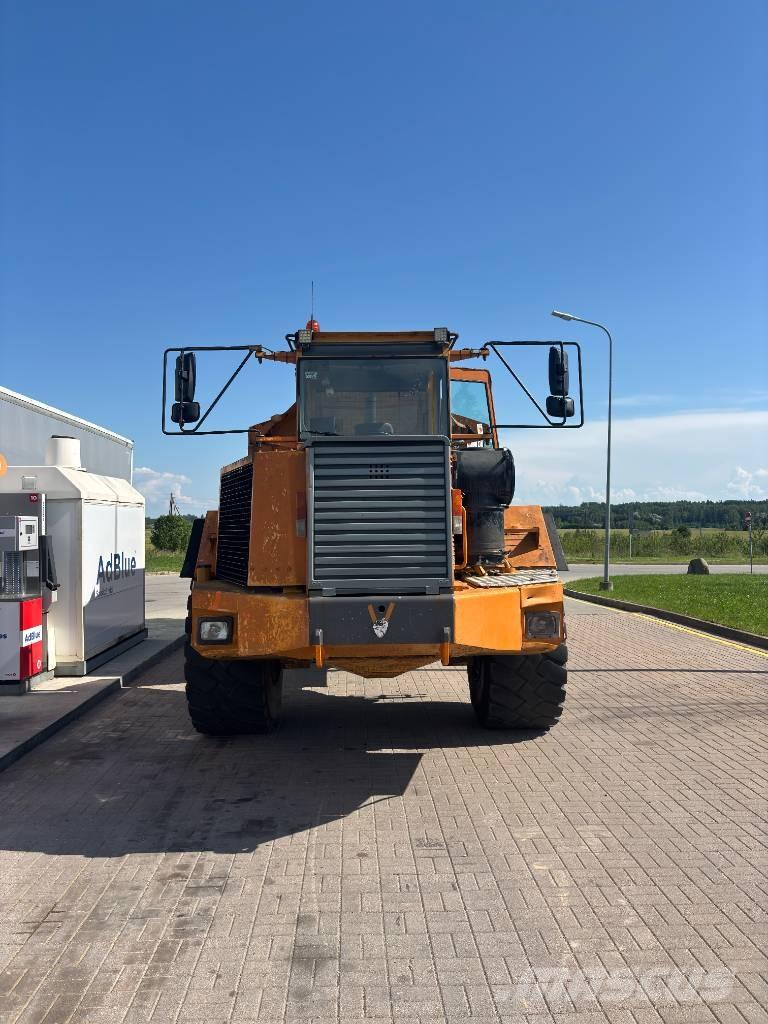 Volvo BM A 35 Artikulētie pašizgāzēji