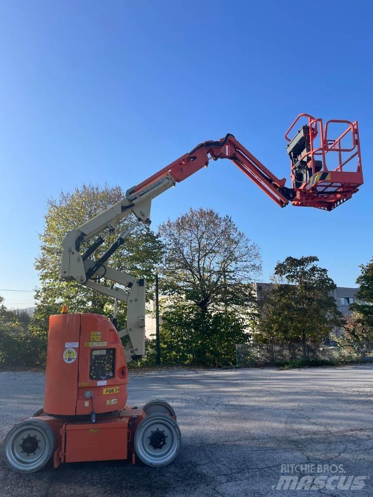 JLG 300 AJP Strēles pacēlāji