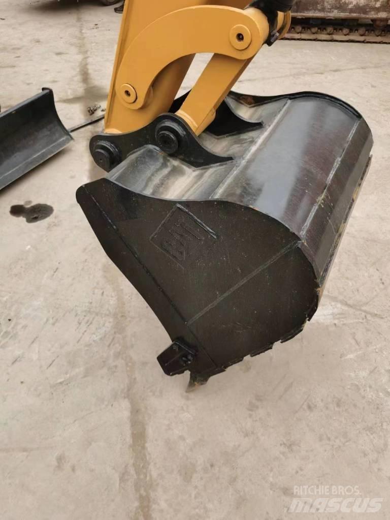 CAT 306E2 Kāpurķēžu ekskavatori