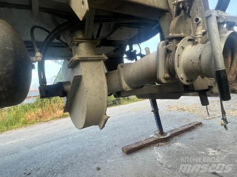 BSA VTW140L Mēslojuma izkliedētājs