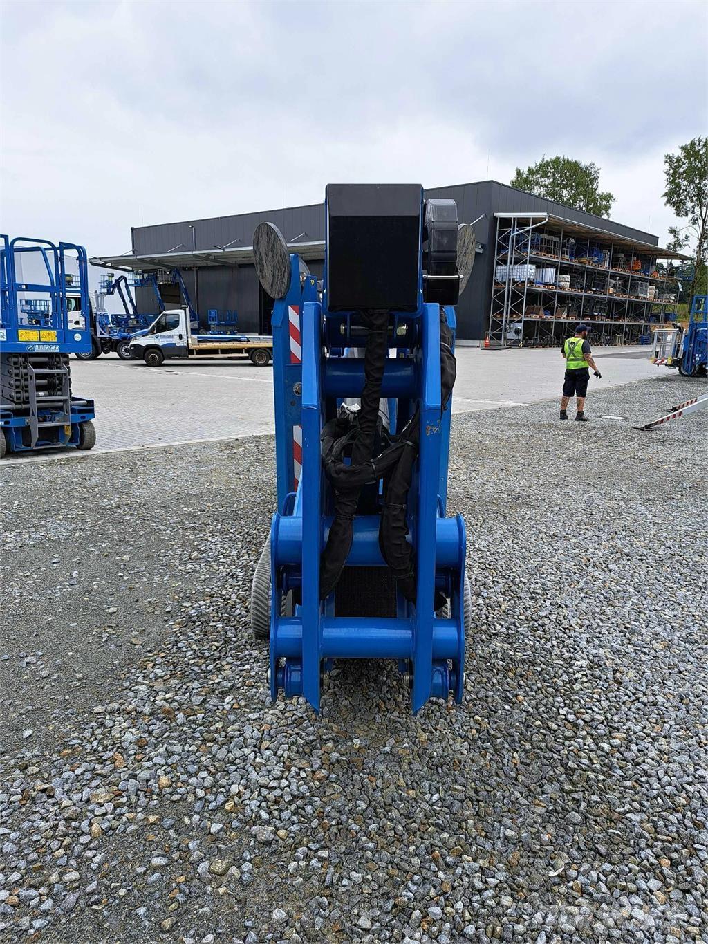 JLG X20J+ Šķerveida pacēlāji