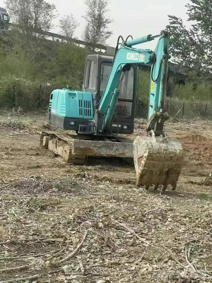 Kobelco SK60 Kāpurķēžu ekskavatori