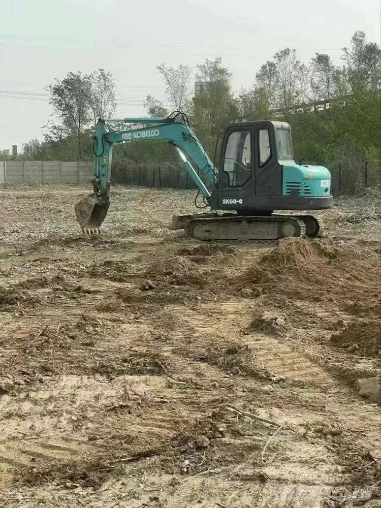 Kobelco SK60 Kāpurķēžu ekskavatori