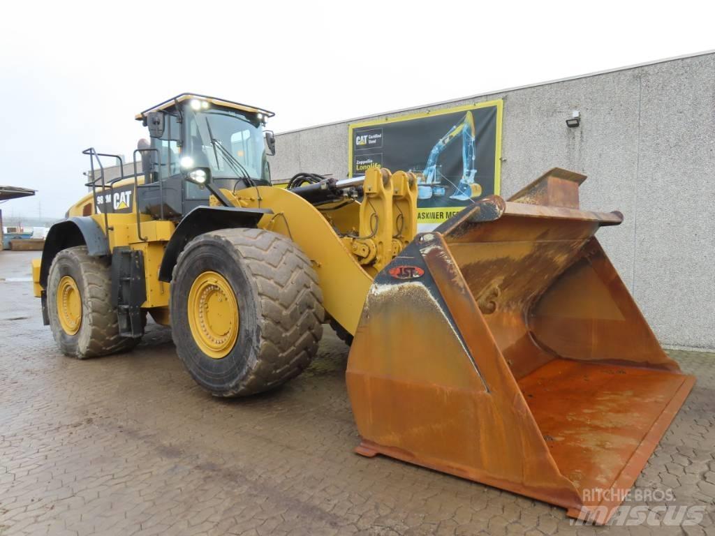 CAT 982 M Iekrāvēji uz riteņiem