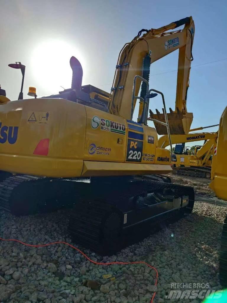Komatsu PC 220-8 Kāpurķēžu ekskavatori