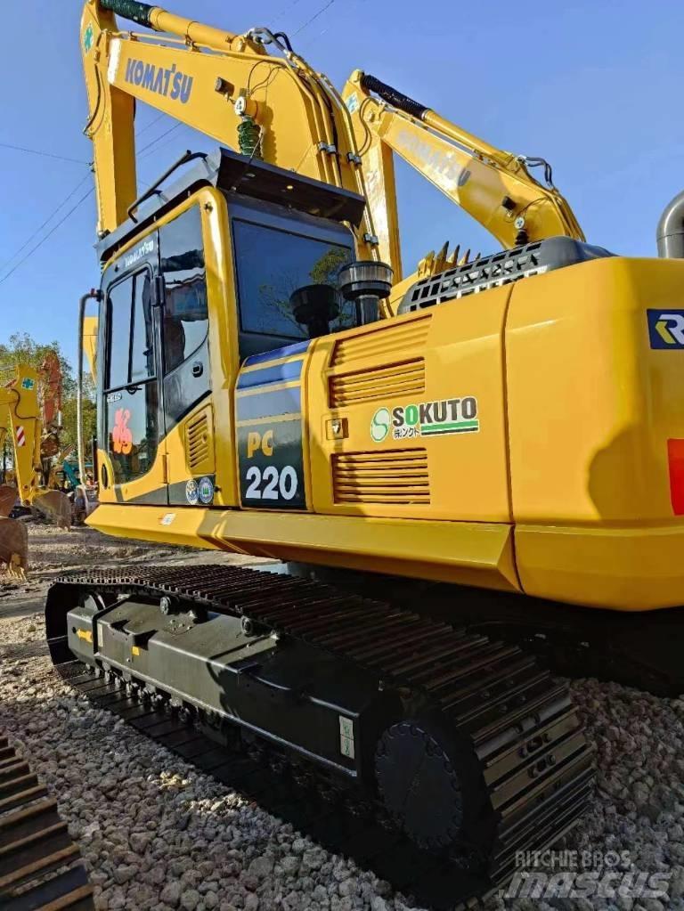 Komatsu PC 220-8 Kāpurķēžu ekskavatori