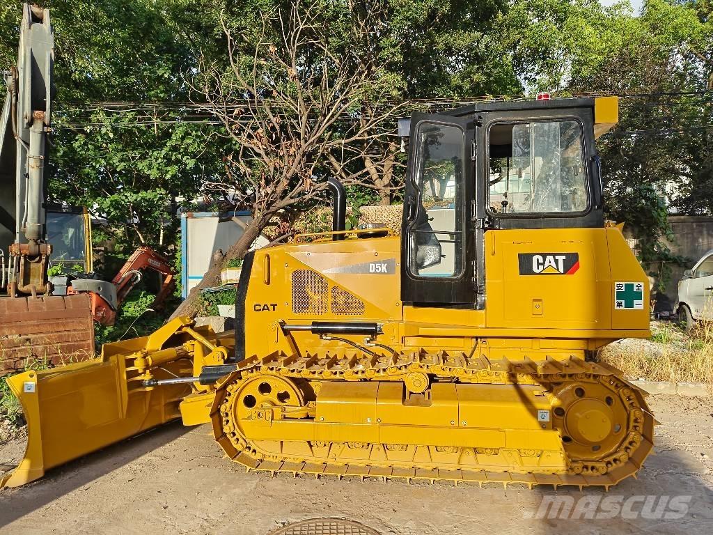CAT D 5 K Kāpurķēžu buldozeri