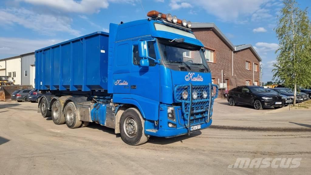 Volvo FH 16 Treileri ar āķi