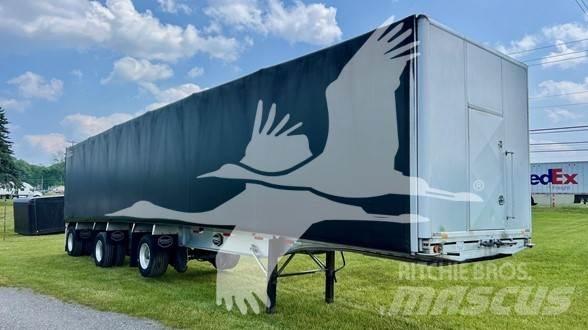 MAC TRAILER MFG Tents puspiekabes