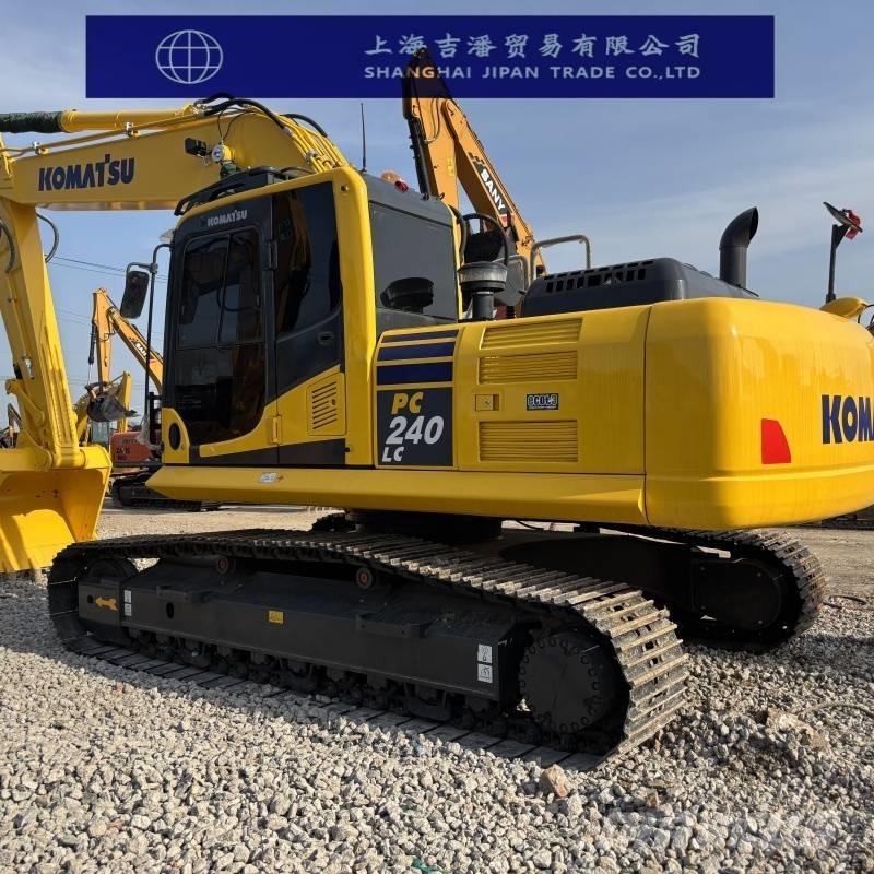Komatsu PC 240 Kāpurķēžu ekskavatori