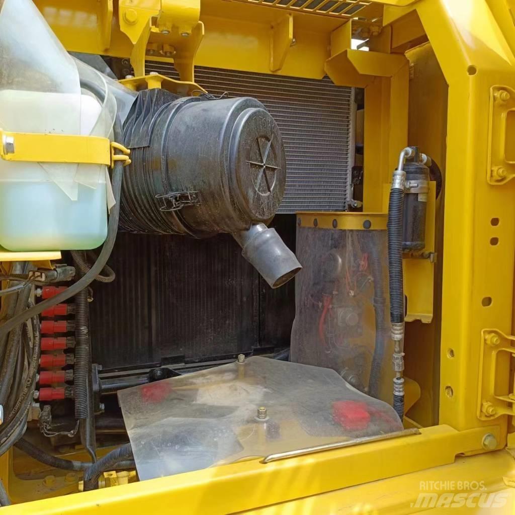 Komatsu PC 130 Kāpurķēžu ekskavatori
