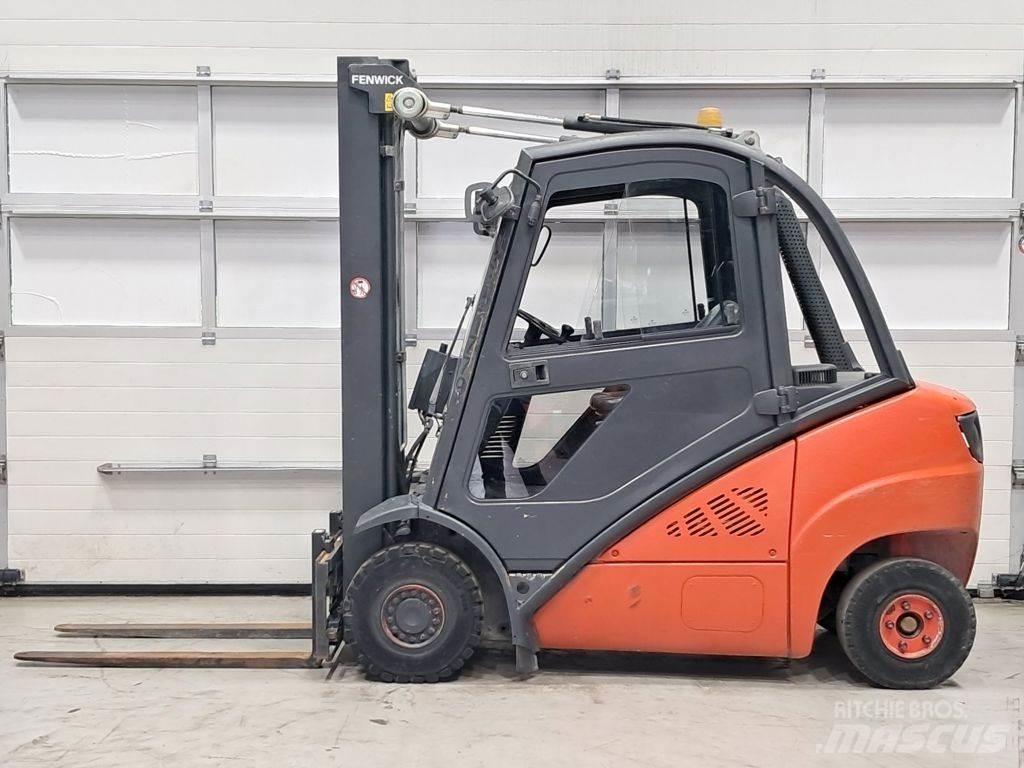 Linde H25D-01 Tehnika ar dīzeļa dzinēju
