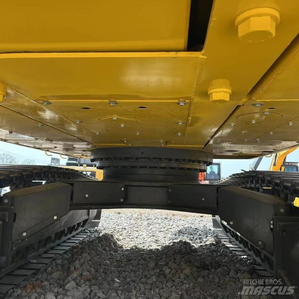 Komatsu 450-8 Kāpurķēžu ekskavatori