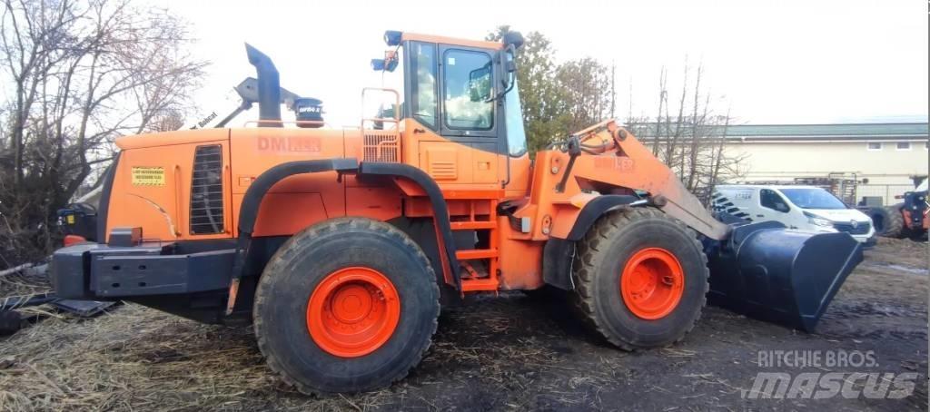 Doosan DL 300 Iekrāvēji uz riteņiem